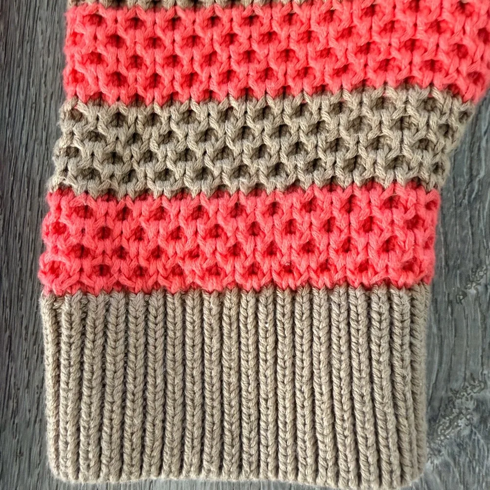 Boden classic Coral and Taupe Knit Sweater Oversized feel - Picture 7 of 9